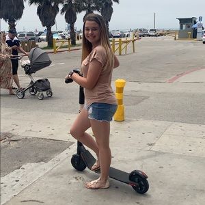 Meet your Posher, Hailey